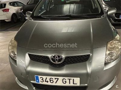 Usado Toyota Auris Active 101 CV (74 kW) 2010 Gris / plata Utilitario
