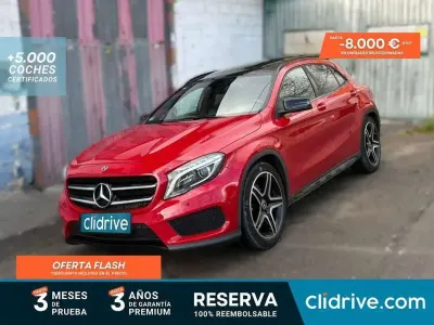 Usado Mercedes GLA220 AMG line 177 CV (130 kW) 2014 Rojo SUV