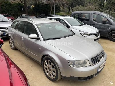 Usado Audi A4 Sport 130 CV (95 kW) 2004 Gris / plata Familiar