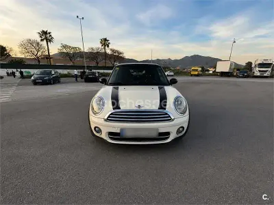 Usado Mini Cooper D 110 CV (80 kW) 2009 Beige Utilitario