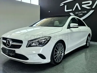 Usado Mercedes CLA200 136 CV (100 kW) 2018 Blanco Coupe