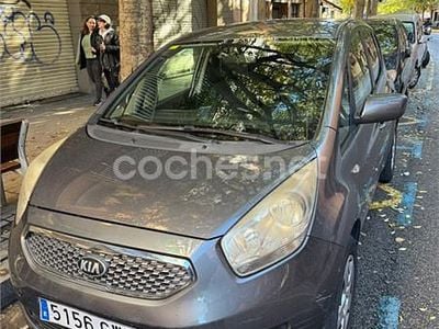 Usado Kia Venga 90 CV (66 kW) 2010 Azul Utilitario