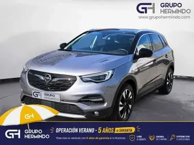 Usado Opel Grandland X Edition 130 CV (95 kW) 2020 Gris SUV