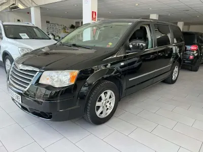 Usado Chrysler Voyager Limited 163 CV (119 kW) 2010 Negro Monovolumen