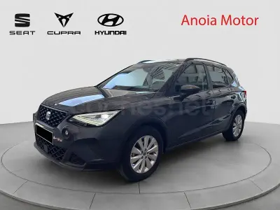 Usado Seat Arona Style 116 CV (85 kW) 2025 Gris / plata SUV