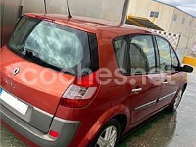 Rojo Usado 2004 Renault Scénic II Authentique Monovolumen | 2100 € (Buen precio)