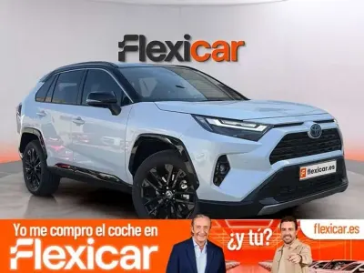 Usado Toyota RAV4 Hybrid Style 218 CV (160 kW) 2025 Blanco SUV