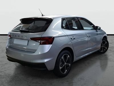 Nuevo Skoda Fabia Selection 95 CV (69 kW) 2025 Plata brilliant metalizado Utilitario