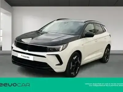 Usado Opel Grandland X GSe 300 CV (220 kW) 2023 Blanco SUV