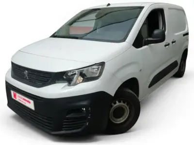 Usado Peugeot Partner Premium 98 CV (72 kW) 2021 Blanco Monovolumen