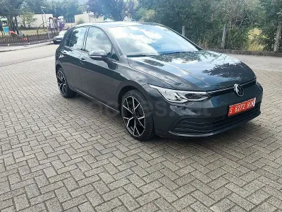 Usado VW Golf VII Style 150 CV (110 kW) 2020 Gris / plata Berlina