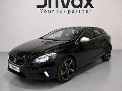 Usado Volvo V40 R-Design Momentum 245 CV (180 kW) 2015 Negro Utilitario