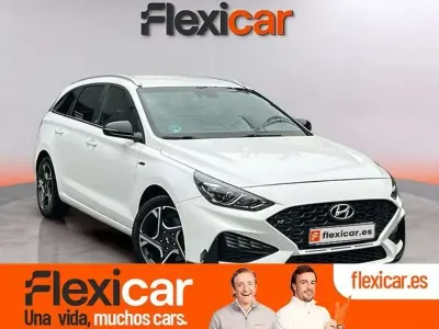 Usado Hyundai i30 N Line 120 CV (88 kW) 2023 Blanco Berlina