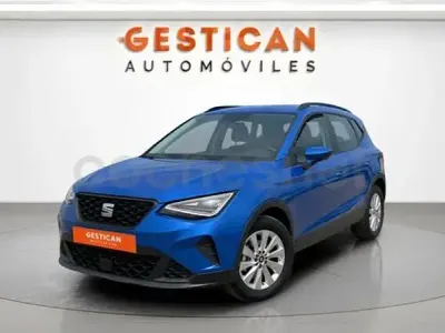Usado Seat Arona Style 110 CV (80 kW) 2023 Azul SUV