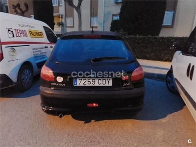 Usado Peugeot 206 75 CV (55 kW) 2003 Negro Berlina