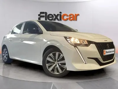 Usado Peugeot 208 Active 101 CV (74 kW) 2023 Blanco Utilitario