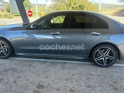 Usado Mercedes C200 184 CV (135 kW) 2022 Gris / plata Berlina