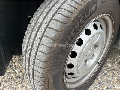 Usado Fiat Doblò 90 CV (66 kW) 2011 Blanco Monovolumen