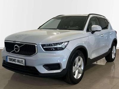Usado Volvo XC40 Momentum 163 CV (119 kW) 2021 Azul SUV