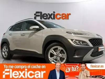 Usado Hyundai Kona 120 CV (88 kW) 2022 Gris SUV