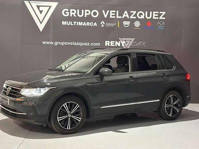 Usado VW Tiguan Life 150 CV (110 kW) 2021 Gris SUV
