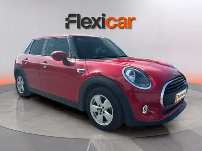 Usado Mini ONE 102 CV (75 kW) 2020 Rojo Utilitario