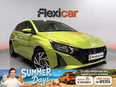 Usado Hyundai i20 100 CV (73 kW) 2024 Verde Utilitario