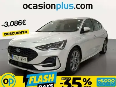 Usado Ford Focus ST-Line 125 CV (91 kW) 2023 Plateado Utilitario