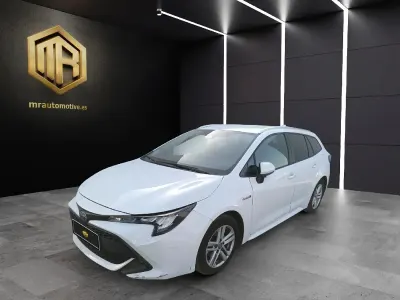 Usado Toyota Corolla Active 122 CV (89 kW) 2021 Blanco Familiar