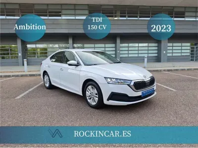Usado Skoda Octavia Ambition 150 CV (110 kW) 2023 Blanco Utilitario