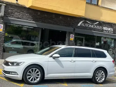 Usado VW Passat Advance 150 CV (110 kW) 2019 Blanco Familiar
