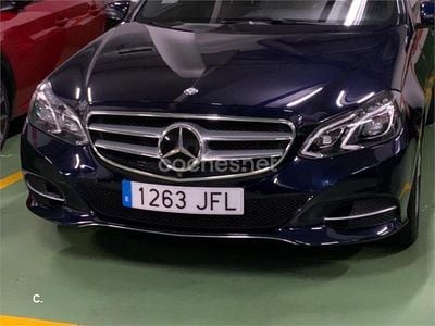 Usado Mercedes E300 252 CV (185 kW) 2015 Azul Berlina