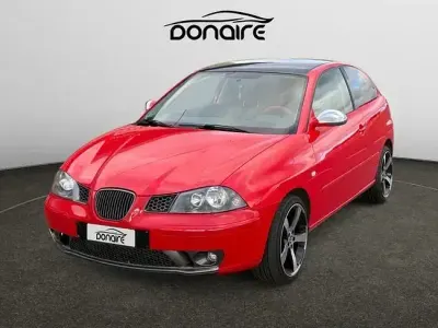 Usado Seat Ibiza Sport 130 CV (95 kW) 2003 Rojo Utilitario
