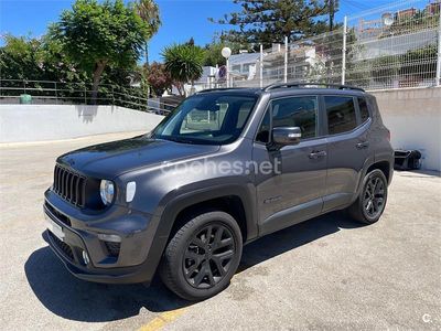 Usado Jeep Renegade Night Eagle 140 CV (102 kW) 2019 Gris / plata SUV