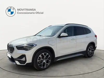Usado BMW X1 Comfort Edition 220 CV (161 kW) 2021 Blanco SUV