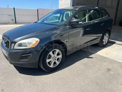 Usado Volvo XC60 Momentum 163 CV (119 kW) 2011 Azul SUV