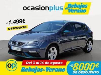 Usado Seat Leon FR 130 CV (95 kW) 2020 Gris / plata Berlina