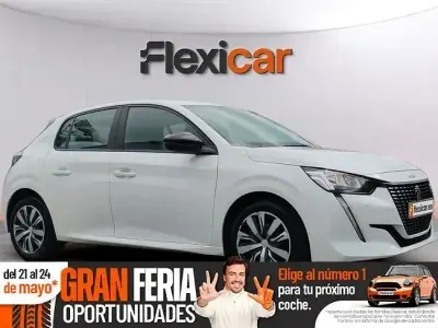 Usado Peugeot 208 Active 100 CV (73 kW) 2023 Blanco Utilitario