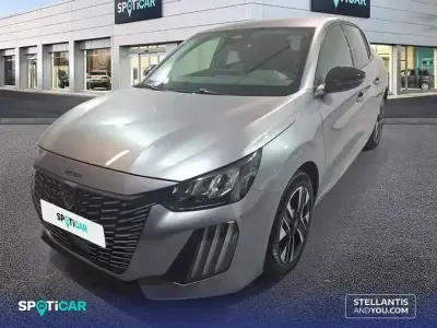 Usado Peugeot 208 Allure 110 CV (80 kW) 2025 Gris Utilitario