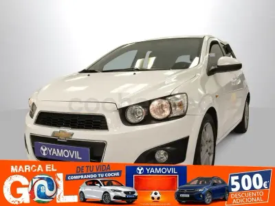 Usado Chevrolet Aveo LTZ 101 CV (74 kW) 2013 Blanco Berlina