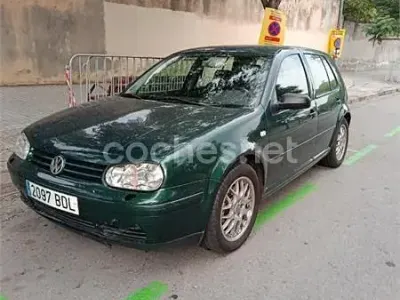 Usado VW Golf IV GTI 150 CV (110 kW) 2000 Verde Berlina