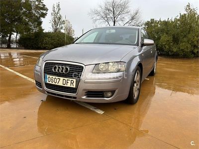 Usado Audi A3 Ambiente 140 CV (102 kW) 2005 Gris / plata Berlina