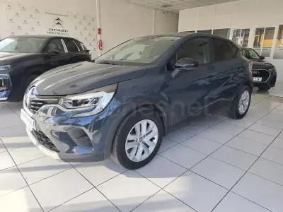 Begagnad Renault Captur Evolution 90 HK (66 kW) 2023 Grå SUV