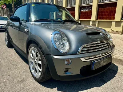 Usado Mini Cooper S Cabriolet 170 CV (125 kW) 2005 Gris / plata Descapotable