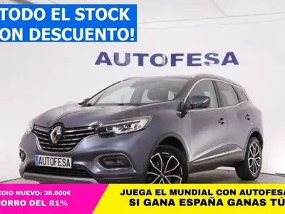 Usado Renault Kadjar LIMITED 115 CV (84 kW) 2021 Gris / plata SUV