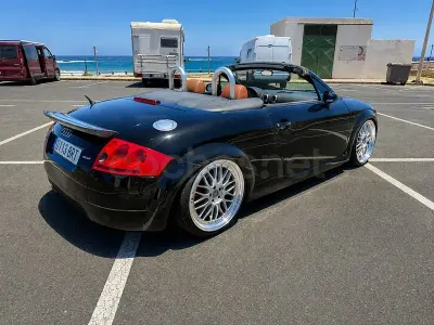 Usado Audi TT Roadster 180 CV (132 kW) 2001 Negro Descapotable