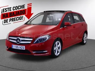 Usado Mercedes B180 109 CV (80 kW) 2014 Rojo Monovolumen