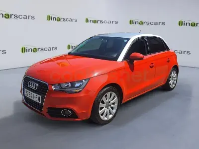 Usado Audi A1 Sportback 86 CV (63 kW) 2013 Rojo Utilitario