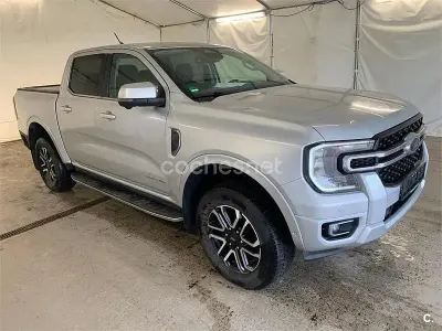 Usado Ford Ranger Limited 170 CV (125 kW) 2023 Gris / plata Pickup/Camioneta