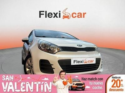 Usado Kia Rio 84 CV (61 kW) 2017 Blanco Berlina